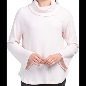 MICHAEL STARS Champagne Turtleneck Raglan Top NWT